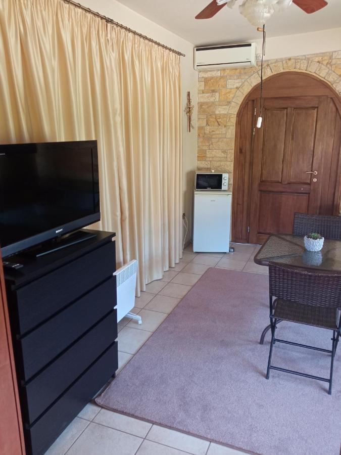 Stefania Room Porto Rafti Exterior photo